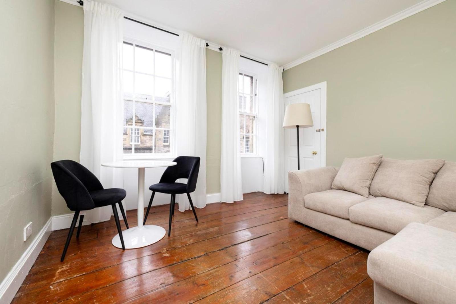 Royal Mile Apartments เอดินบะระ ภายนอก รูปภาพ
