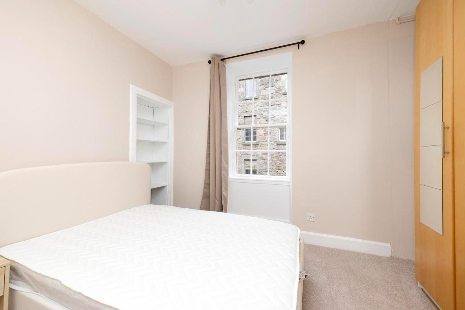 Royal Mile Apartments เอดินบะระ ภายนอก รูปภาพ